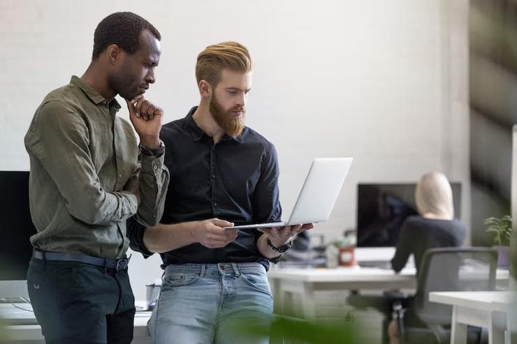 Smart Tech Bets: Long-Term Investments That Pay Off for Small Businesses